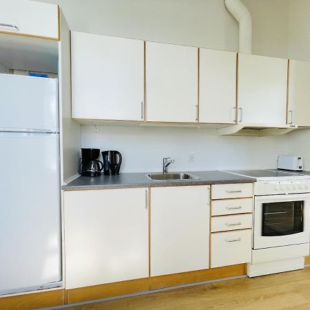 Aday - Blue Light Suite Apartment In The Center Of 约灵 外观 照片